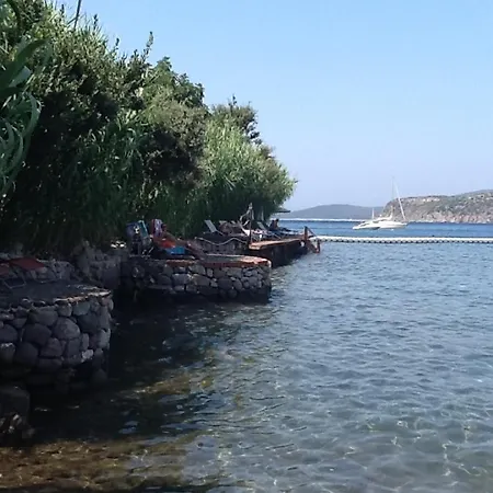Ξενοδοχείο Gliss & 3*